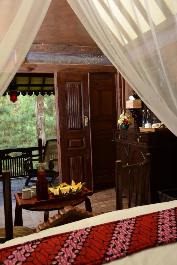 The Lodge Maribaya Cikareumbi Exterior foto